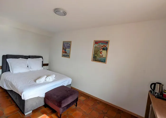 Castle View By Mk * Veytaux